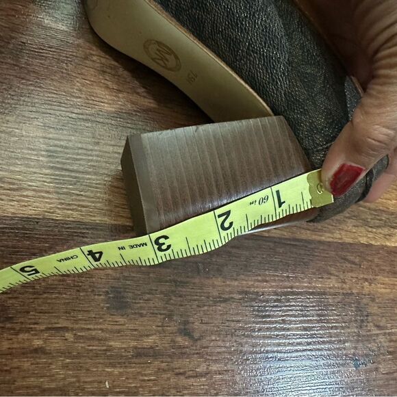 Brown and Black Women's Loafers - Picture 8 of 8